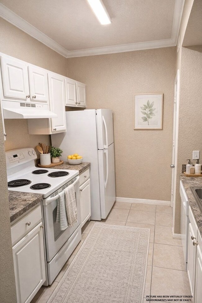 Photo - Clean, spacious renovated 1x1 with balconet Apartment