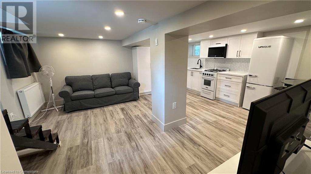 Photo principale - 155 Wentworth St S