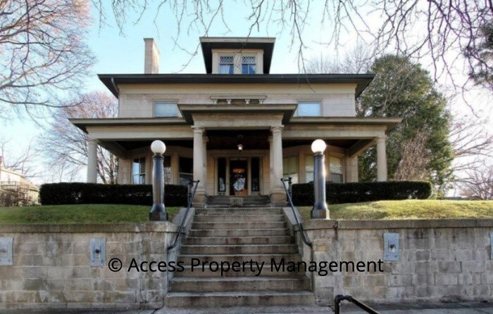 Primary Photo - Studio Heritage Hill All Utilities Included!