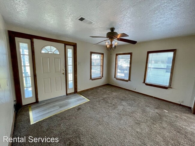 Building Photo - 2 br, 1 bath House - 2126 4th