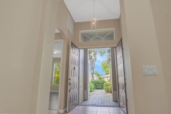 Foto del edificio - 6731 Southport Dr