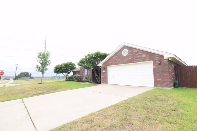 Building Photo - 708 Bullwhip Cir