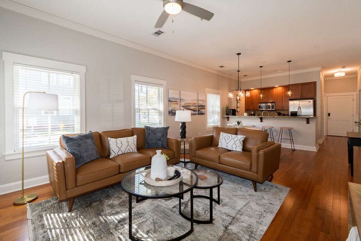 Foto principal - 455 Montgomery St