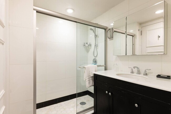 Foto del edificio - 119 W 57th St