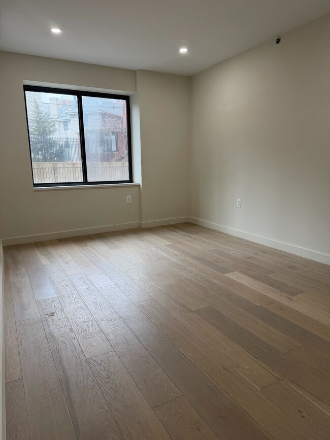 Building Photo - 3641 Johnson Ave