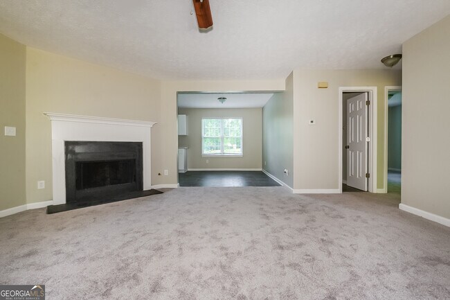 Foto del edificio - 370 Meadowbrook Dr