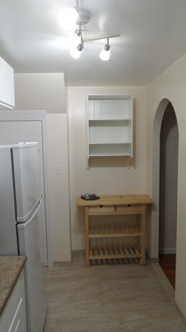 67110 Clyde St, Forest Hills, NY 11375 Townhome Rentals in Forest