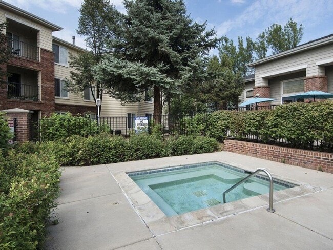 Building Photo - Woodlands