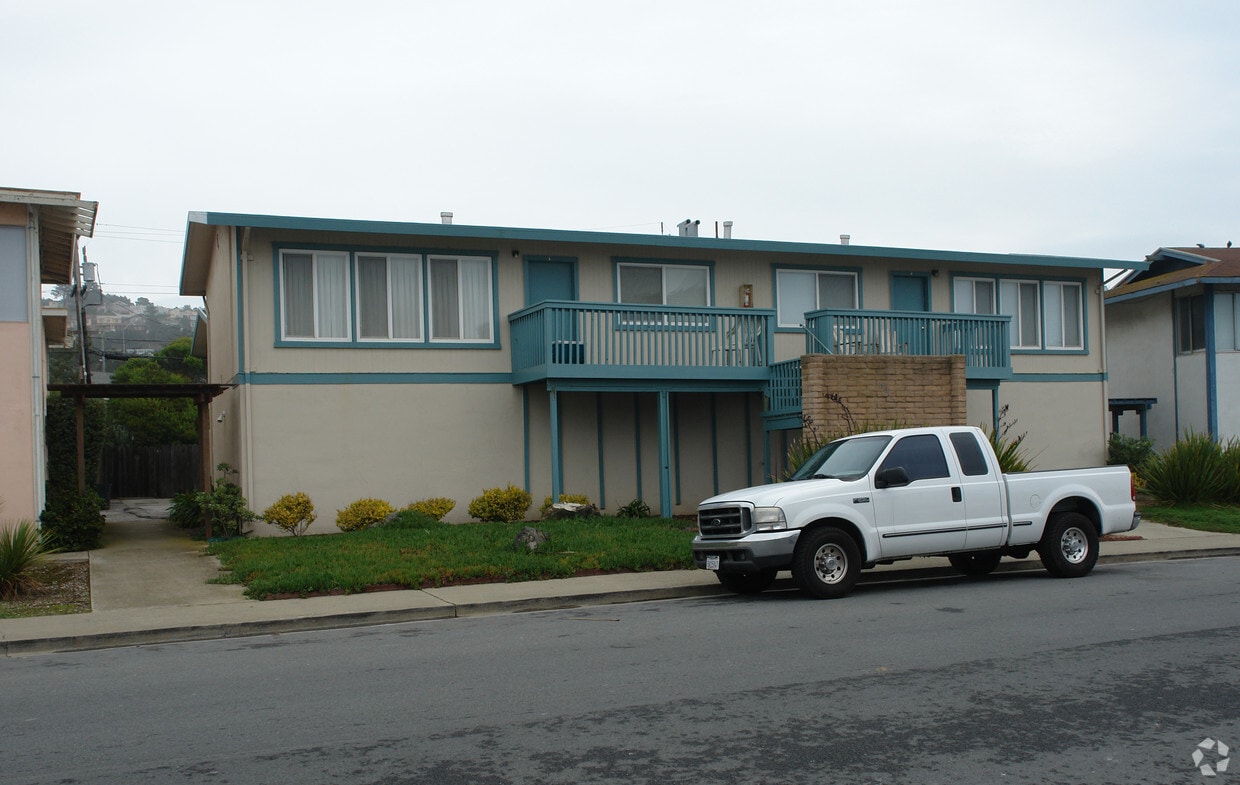 Building Photo - 355 Esplanade Ave