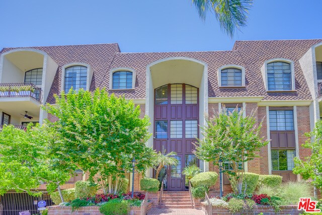 Foto principal - 11939 Gorham Ave