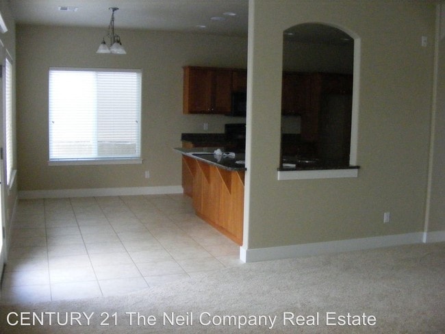 Building Photo - 485 S Savoy Ct