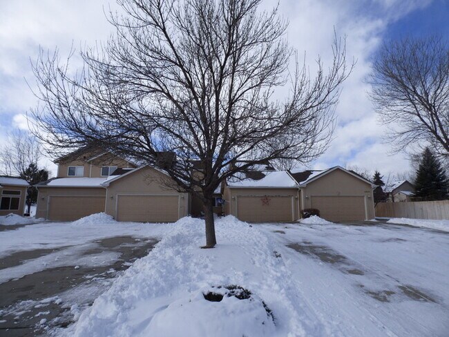 Foto del edificio - 2 Bedroom Townhome in Northwest Loveland
