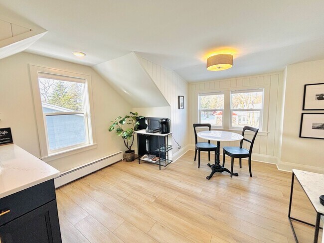 Foto del edificio - 7713 Knoll St