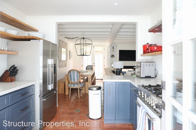 Building Photo - 1 br, 1.5 bath House - 214 2nd Street