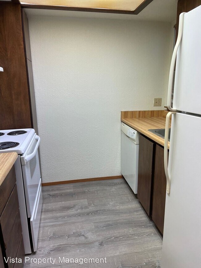 Building Photo - 1 br, 1 bath House - 33020 17th Place S #B106