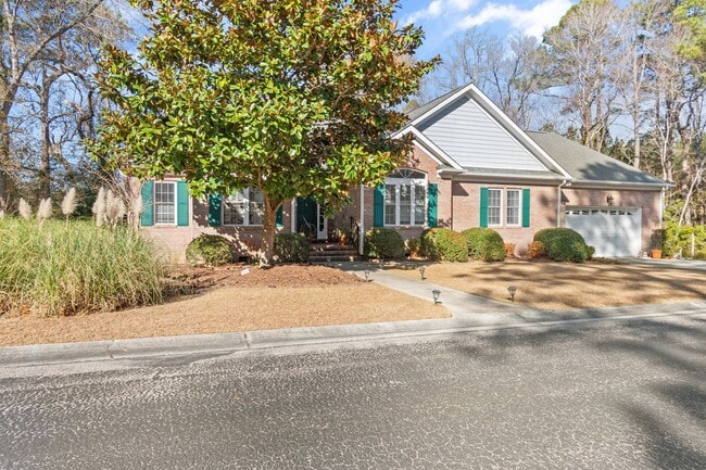 Building Photo - Amazing home in sought-after Winding River Plantation