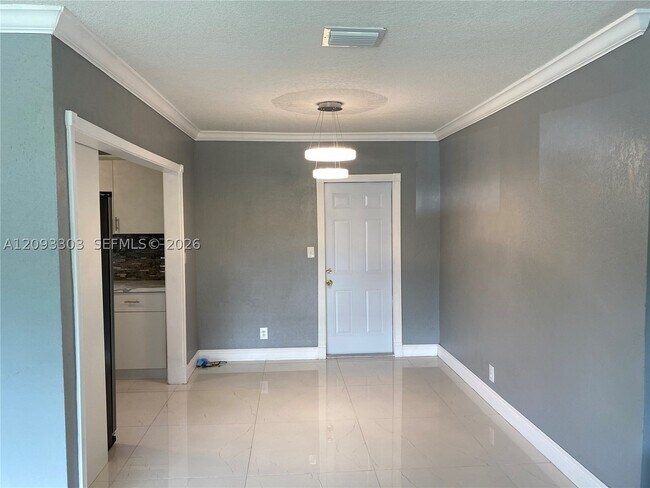 Foto del edificio - 1850 SW 48th Ave