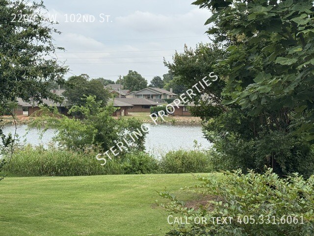 Foto del edificio - 2206 SW 102nd St