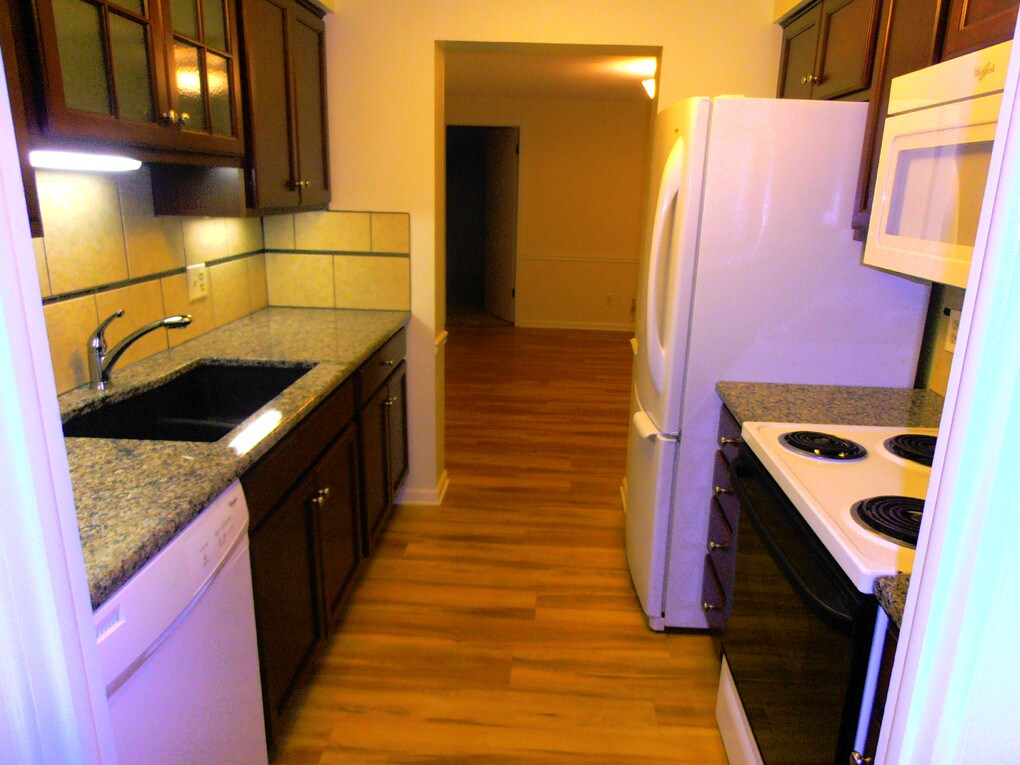 Foto principal - 1616 South Main Street 55+