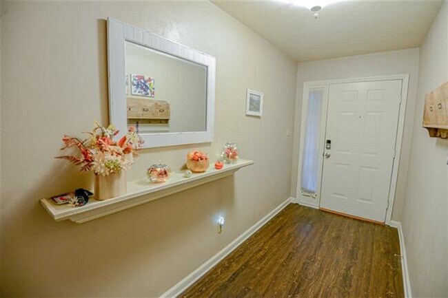 Building Photo - 8231 Charrington Forest Blvd