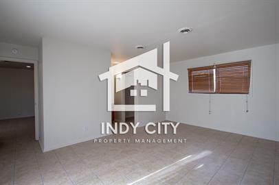 Foto del edificio - 3049 Roseway Dr