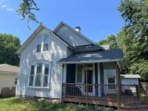 Building Photo - 231 E Harrison St