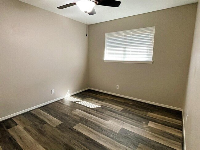 Building Photo - 2638 Brown Hill Dr