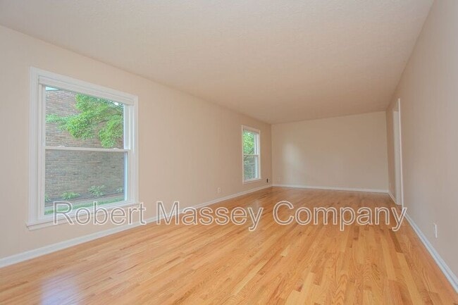 Building Photo - 1813 Crossgate Ln