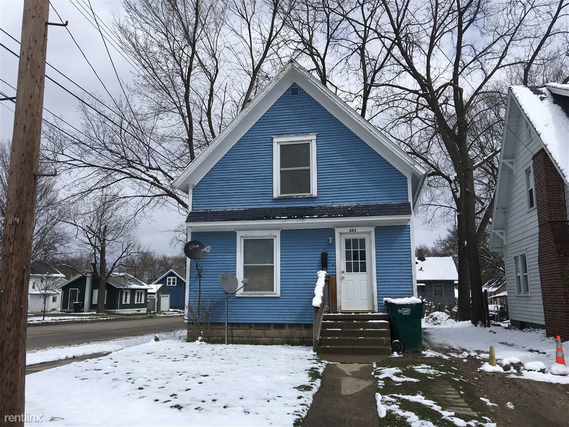 Primary Photo - 401 S Fairview Ave