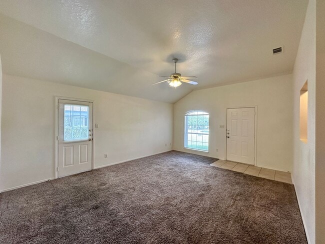 Building Photo - 3704 Gus Dr