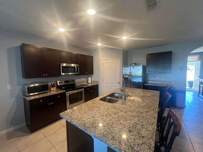 Foto del edificio - 5341 Sandpine Haven Ln