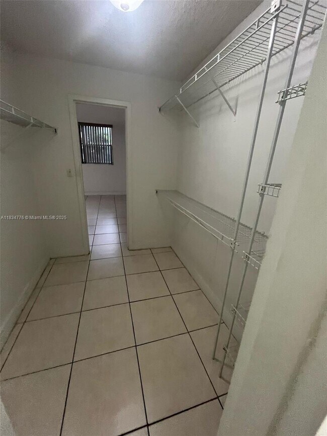 Foto del edificio - 1805 Sans Souci Blvd