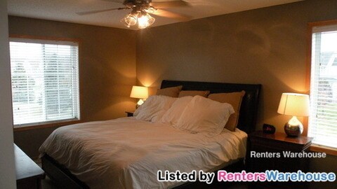 Building Photo - 2352 119th Ave NE