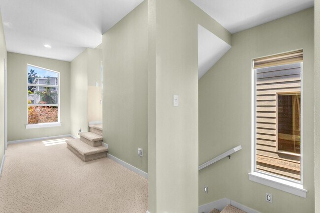 Building Photo - Charming 3BR House in Tumwater