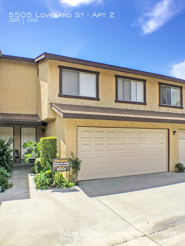 Large Town Home with Attached Garage Condo for Rent in Bell Gardens