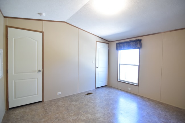 Building Photo - 13304 Harbor Dr