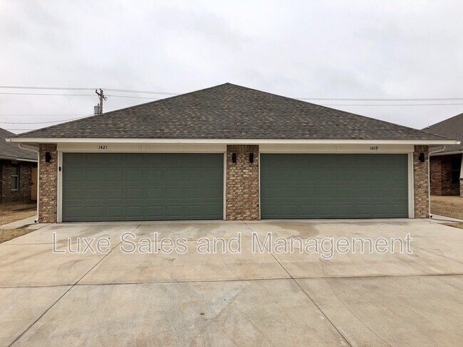 Building Photo - 1419 MacAlpine St