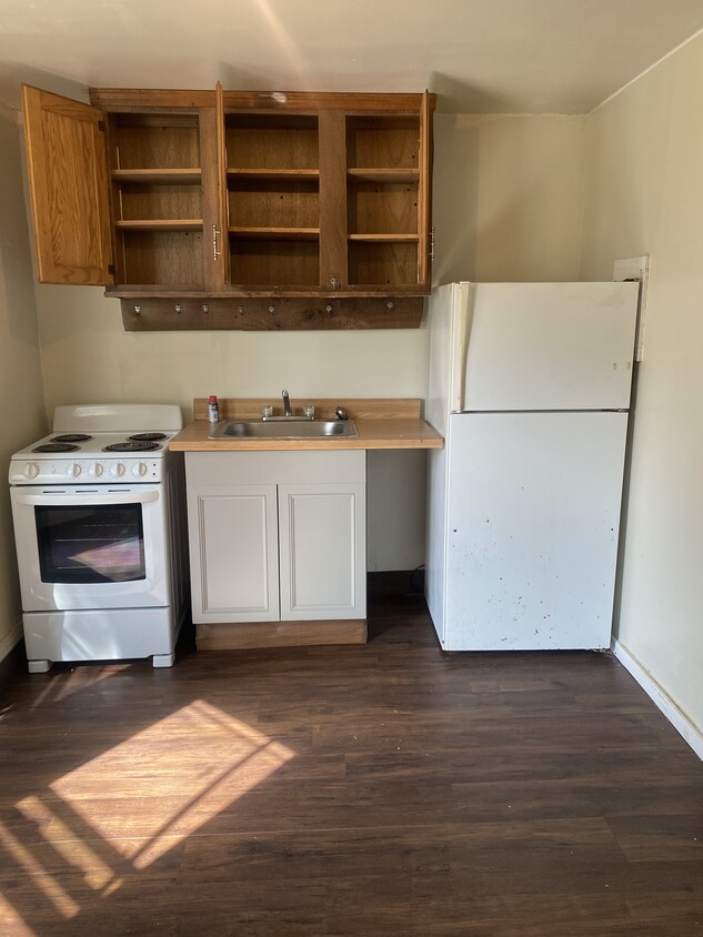 Studio with New Kitchen Cabinet & Electric Stove - 57 Center St