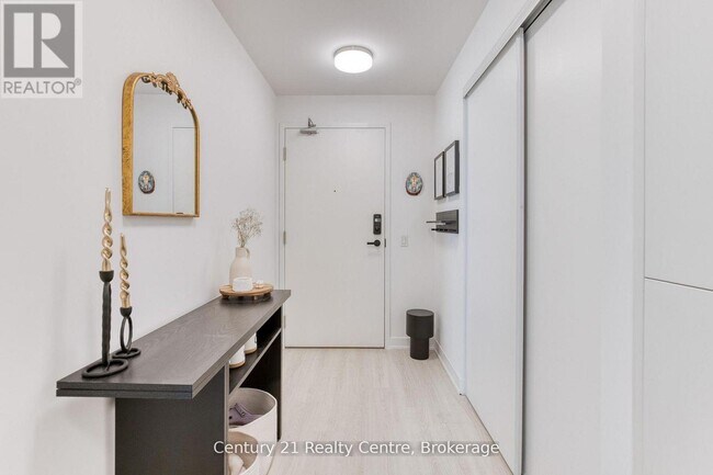 Photo du bâtiment - 3883 Quartz Rd