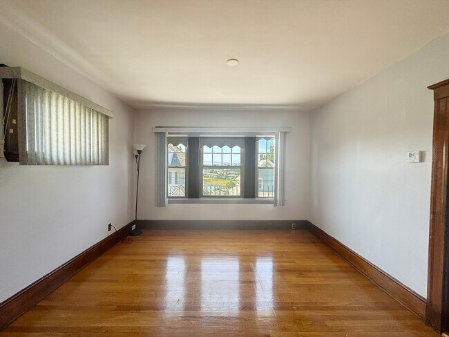Foto del edificio - 211 Gladstone St