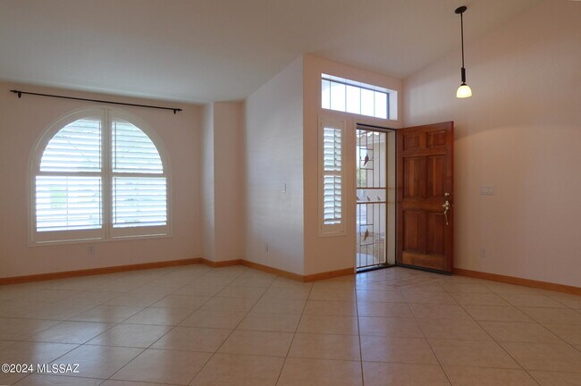Foto del edificio - 6831 W Rifle Way