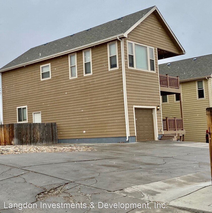 Primary Photo - 3 br, 2 bath House - 636 S. Jackson Street