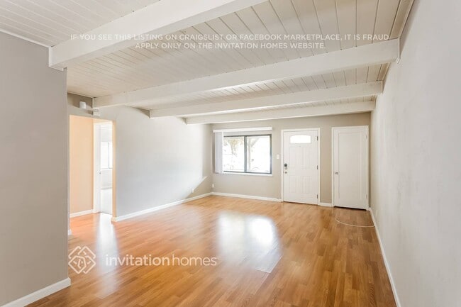 Building Photo - 321 Brennan Ct