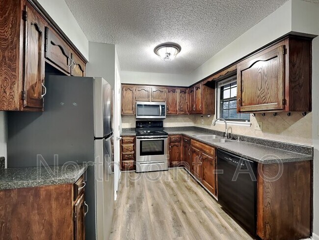 Foto del edificio - 311 SE Crescent St