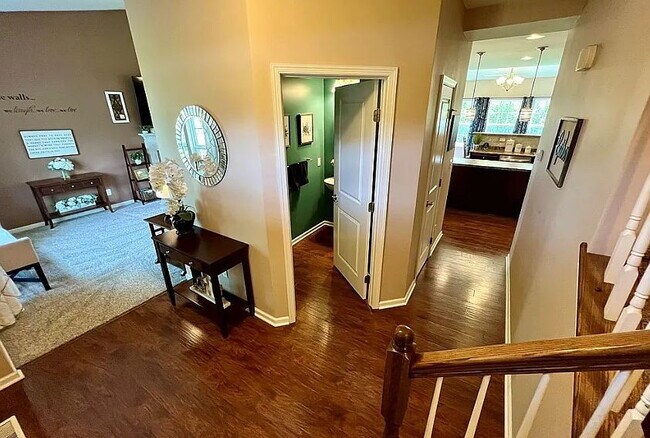 Foto del edificio - Furnished 5-Bedroom Single-Family Home in Orchard Park