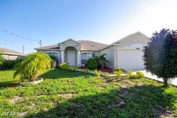 Primary Photo - 4 br, 2 bath House - 1681 SW Aledo Ln