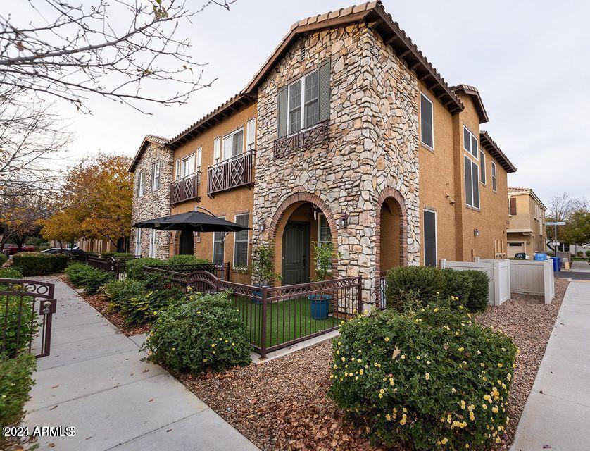 Foto principal - 4757 E Waterman St