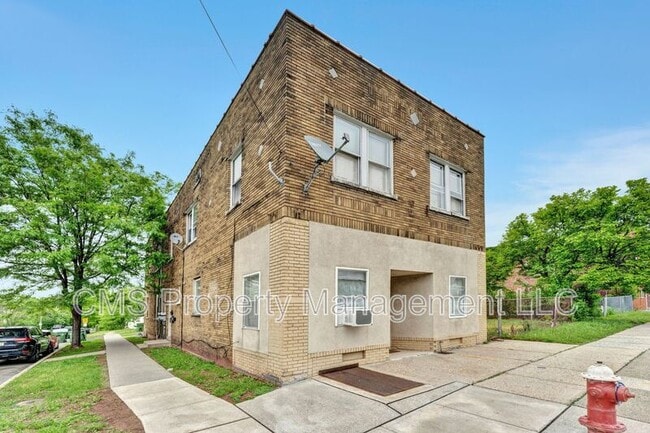 Foto del edificio - 1501 S Wood Ave