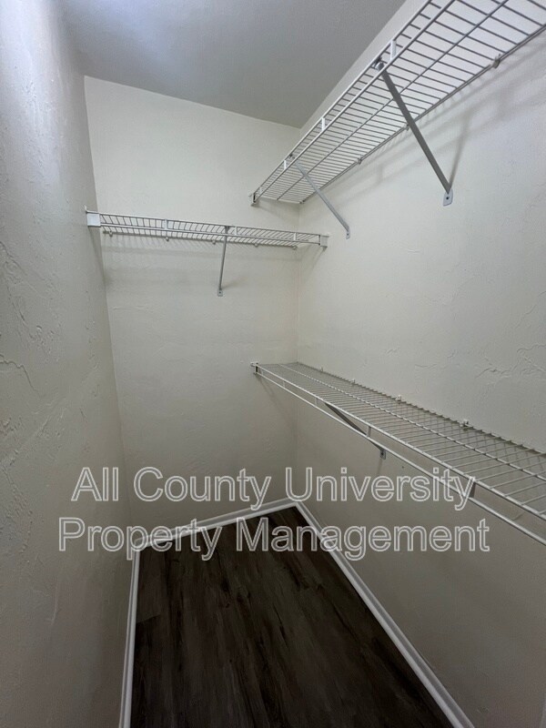 Foto del edificio - 4000 SW 23rd St