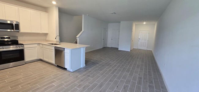 Building Photo - 3577 SE 37th Ct